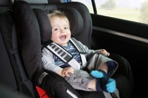 So sind auch die Kleinsten sicher im Auto unterwegs: der Kindersitz-Test gibt Rat.
