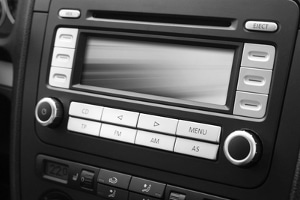 Autoradio mit Bluetooth im Test: Was kann die Zusatzfunktion wirklich?