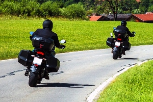 Im Integralhelm-Test wird der sicherste Helmtyp für Motorradfahrer vorgestellt.