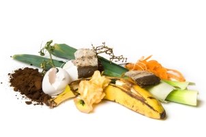 Komposter im Vergleich: Je nach Produkteigenschaften dauert es kürzer oder länger, bis Bioabfälle zersetzt sind.