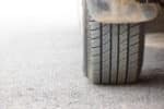 Wenn Sie ein Reifendichtmittel kaufen, sollten Sie sichergehen, dass es für Ihre Reifen geeignet ist.