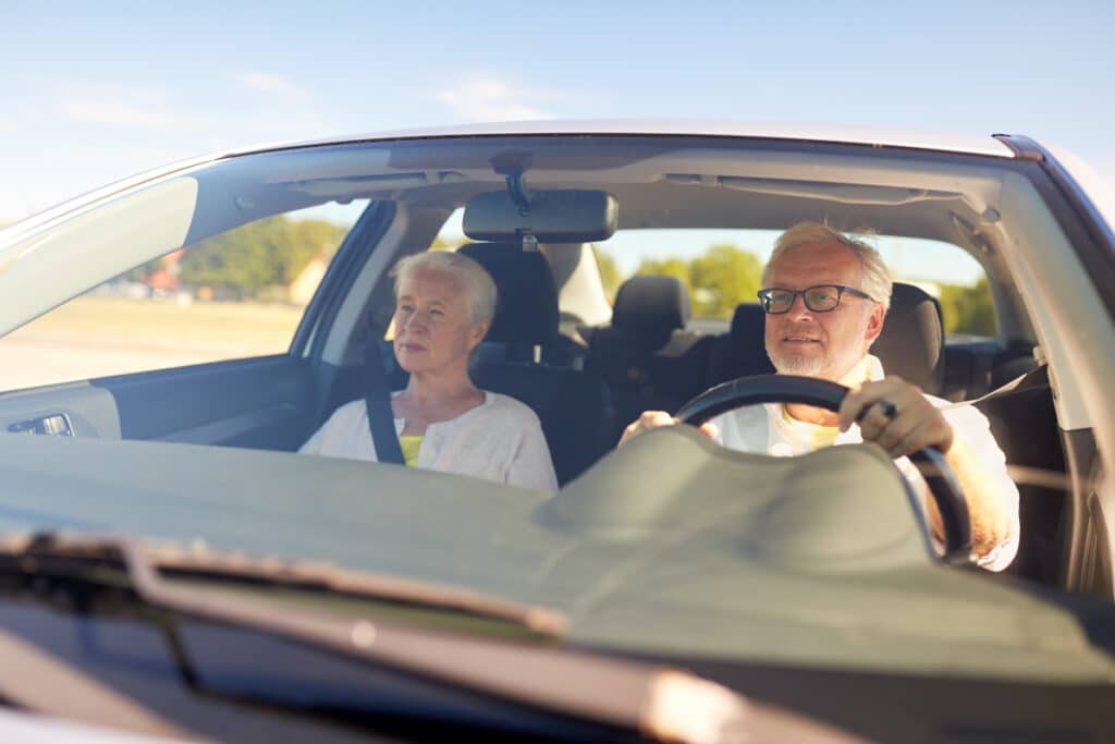 Vor dem eigenen Test mit dem Auto-Waschhandschuh empfiehlt sich die Anschaffung eines Auto-Waschmittels.